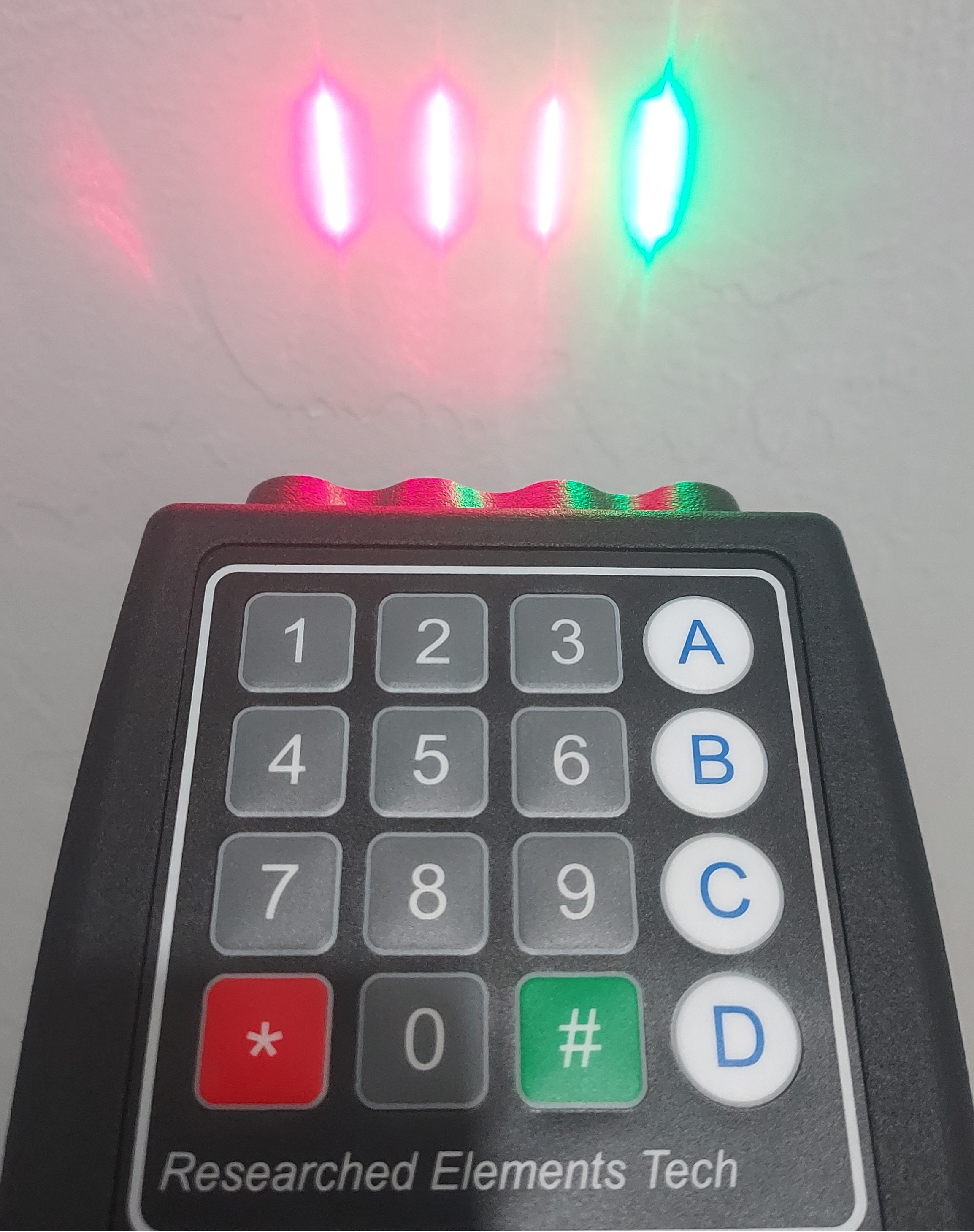DCL-4RG (3Red 1 Green)
